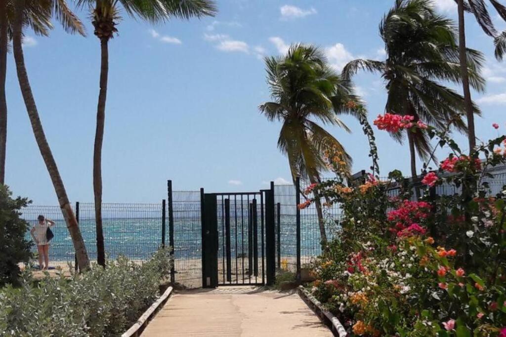 Parfum Des Iles - Vue Mer, Plage A 30M Et Piscine En Option Le Gosier (Grande-Terre) Exterior foto